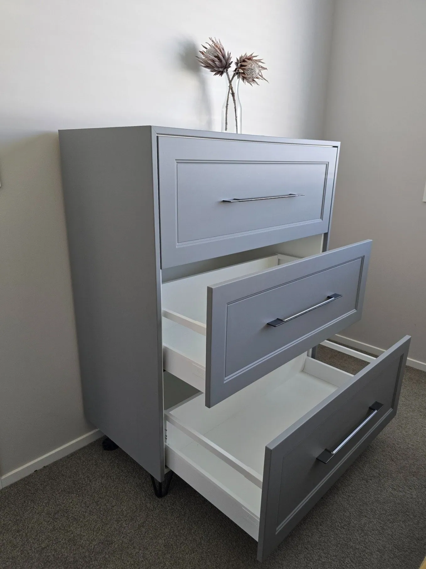 Soft-close drawer runners – Blum hardware