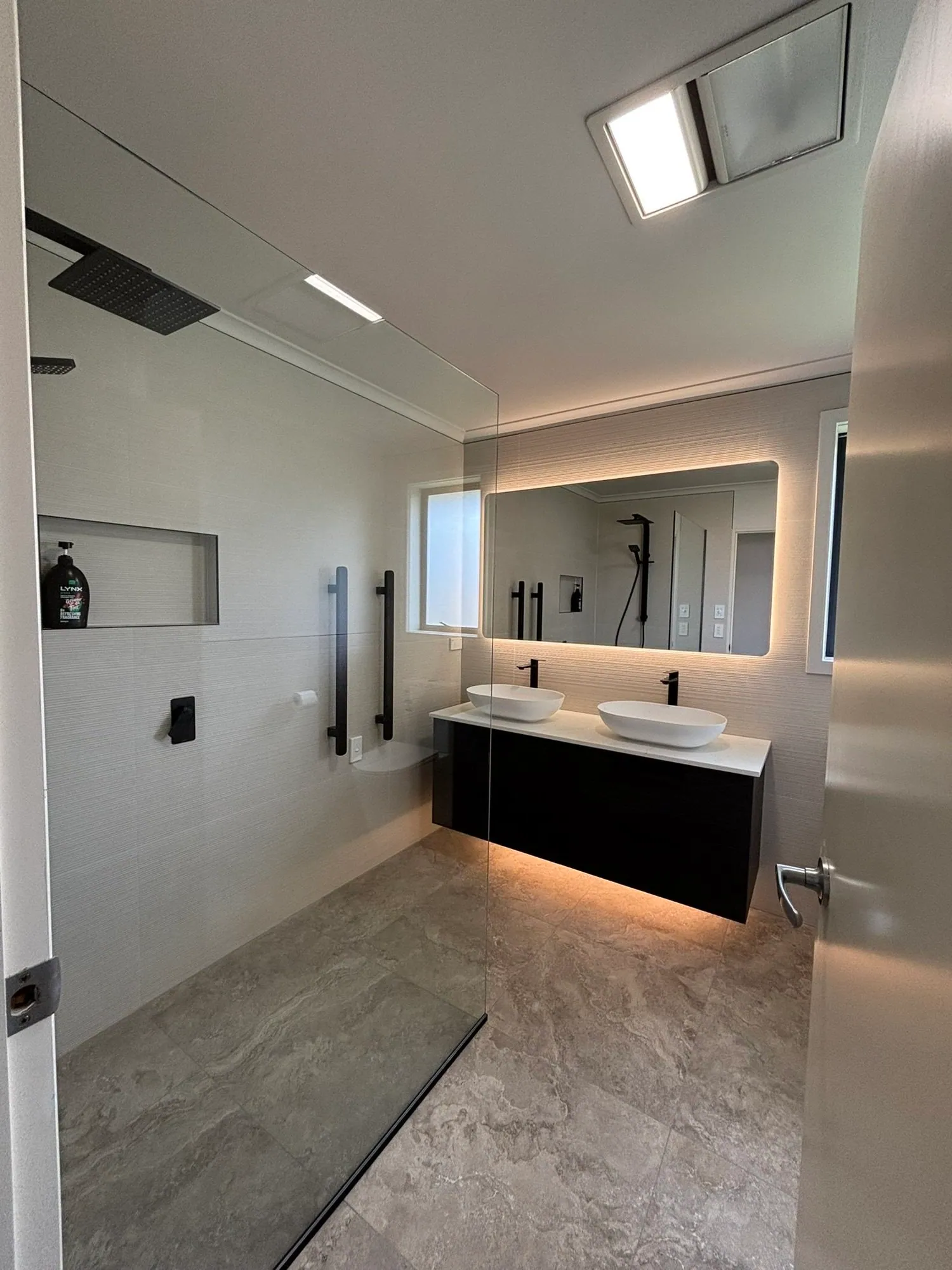 Custom bathroom vanity cabinetry Far North – CNC manufactured
